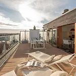 Apartamento Stylish With Sunny Terrace In The Heart Of - Parking Included